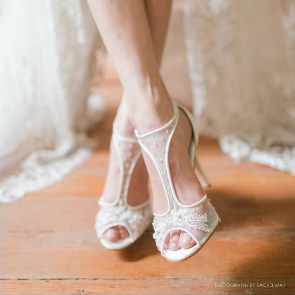 Bella Belle Paloma Ivory Bridal Wedding Pumps barely used size 9